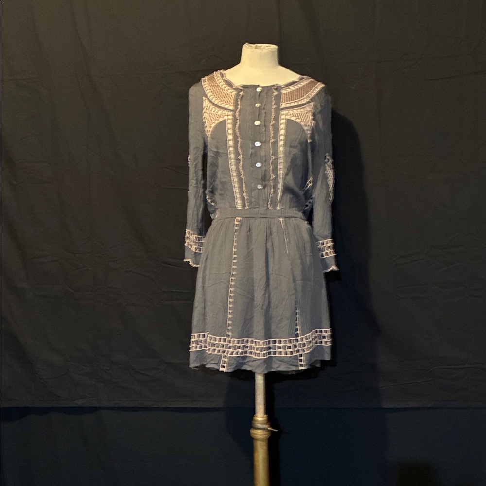 Elegant Tularosa Dark Gray Lace-Trimmed Mini Dress M